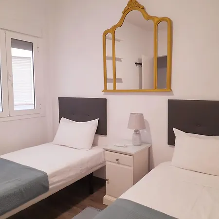 Amplio Oldtown-free Parking Seville