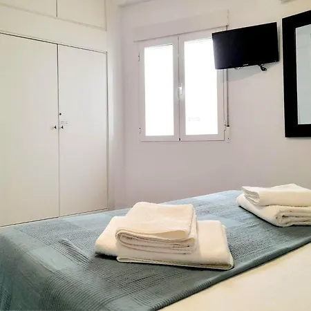 Amplio Oldtown-free Parking Seville
