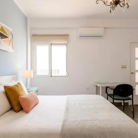 Апартаменты Amplias - Casco Antiguo - Free Parking *